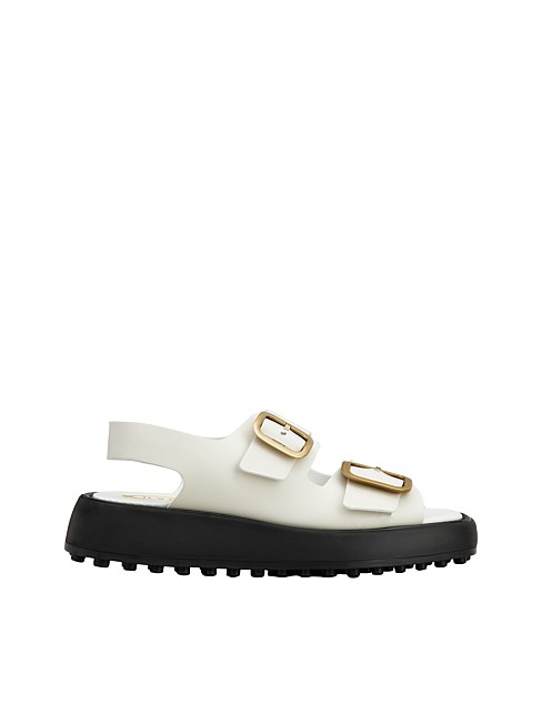 SANDALS IN LEATHER