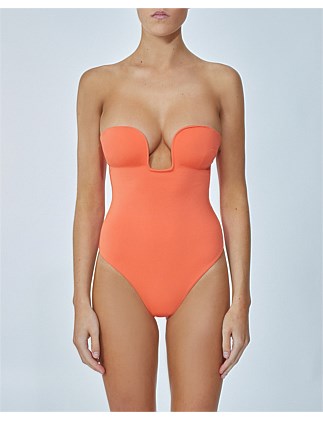 THE CURVE ONE PIECE