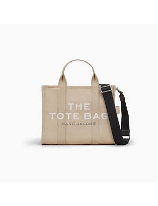THE MEDIUM TOTE